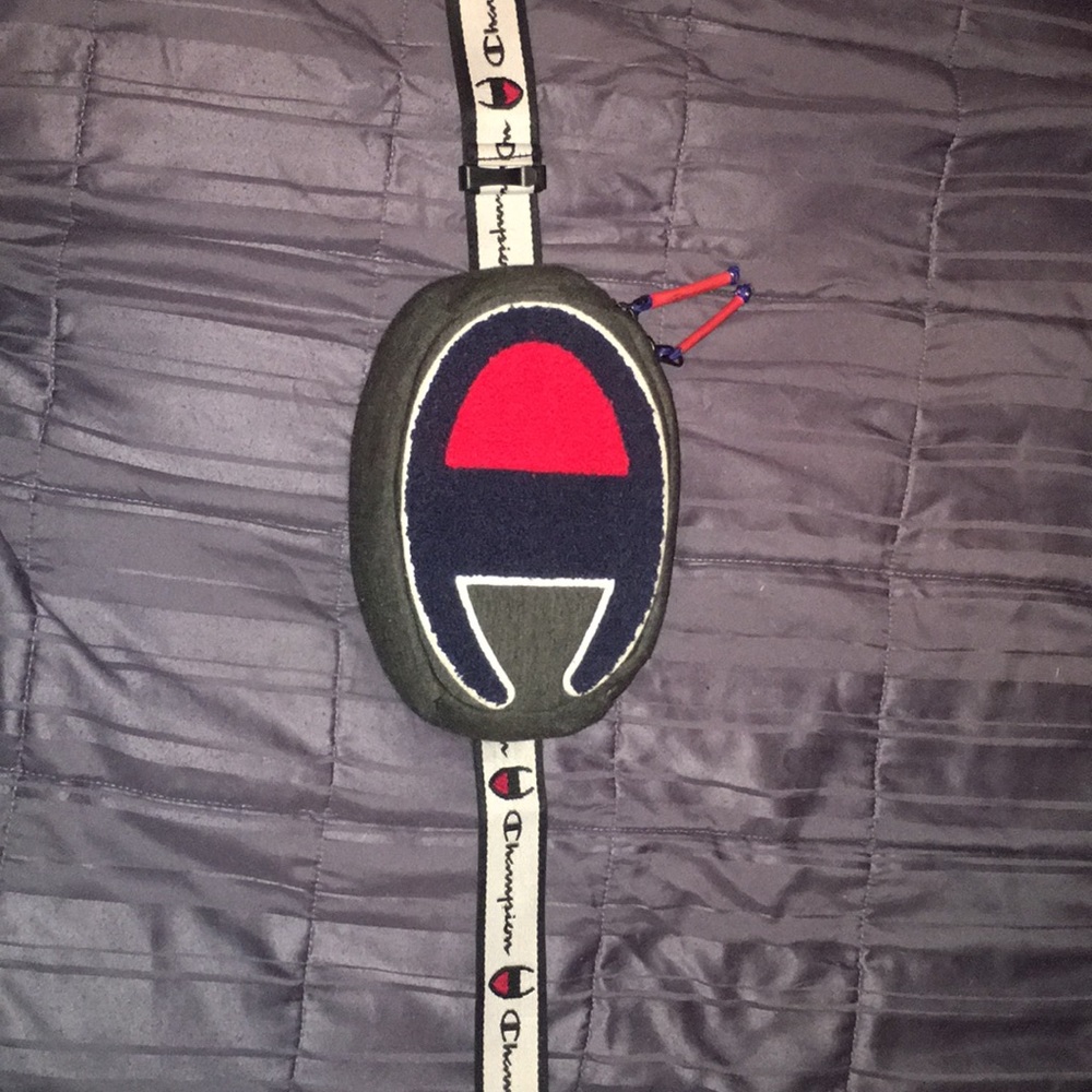 Champion fanny pack